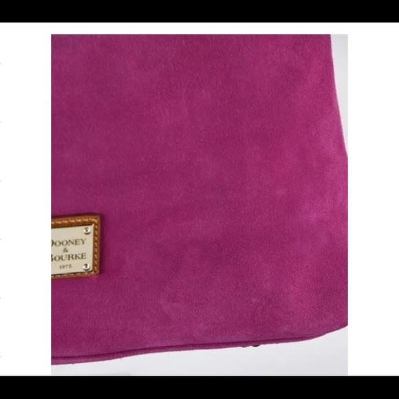 Dooney & Bourke Purse with Dust Cover Bag - Picture 2 of 8